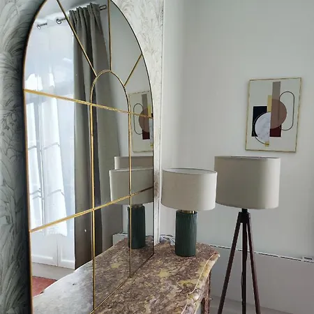 Bright And Modern 3-bedroom Apartment, 90m2 With Air Condition, In Lejlighed *