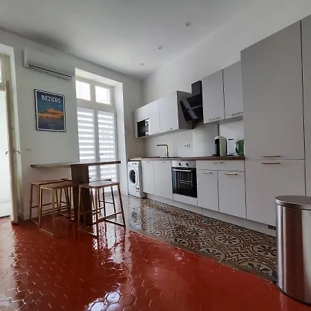 Bright And Modern 3-bedroom Apartment, 90m2 With Air Condition, In Beziers