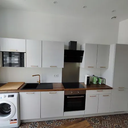 Bright And Modern 3-bedroom Apartment, 90m2 With Air Condition, In * Beziers