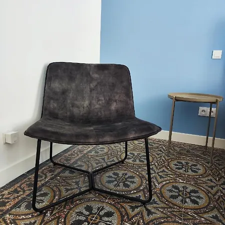 Bright And Modern 3-bedroom Apartment, 90m2 With Air Condition, In *