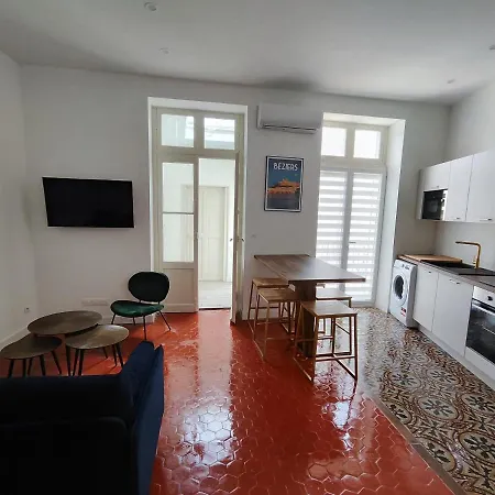 Apartment Bright And Modern Apartments & Loft With Air Condition, In The Heart Of Beziers *