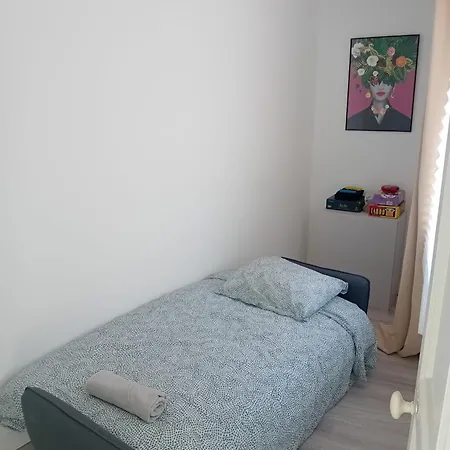 Bright And Modern 3-bedroom Apartment, 90m2 With Air Condition, In